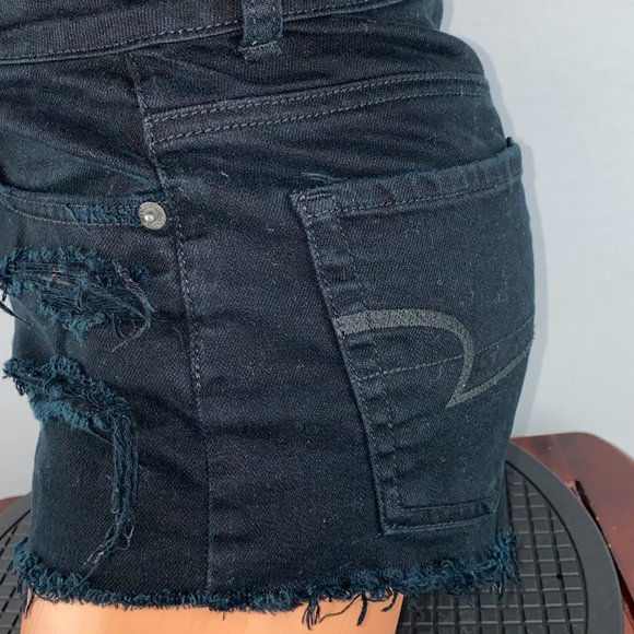 American Eagle Hi Rise Festival Shorts 2 - Picture 4 of 11
